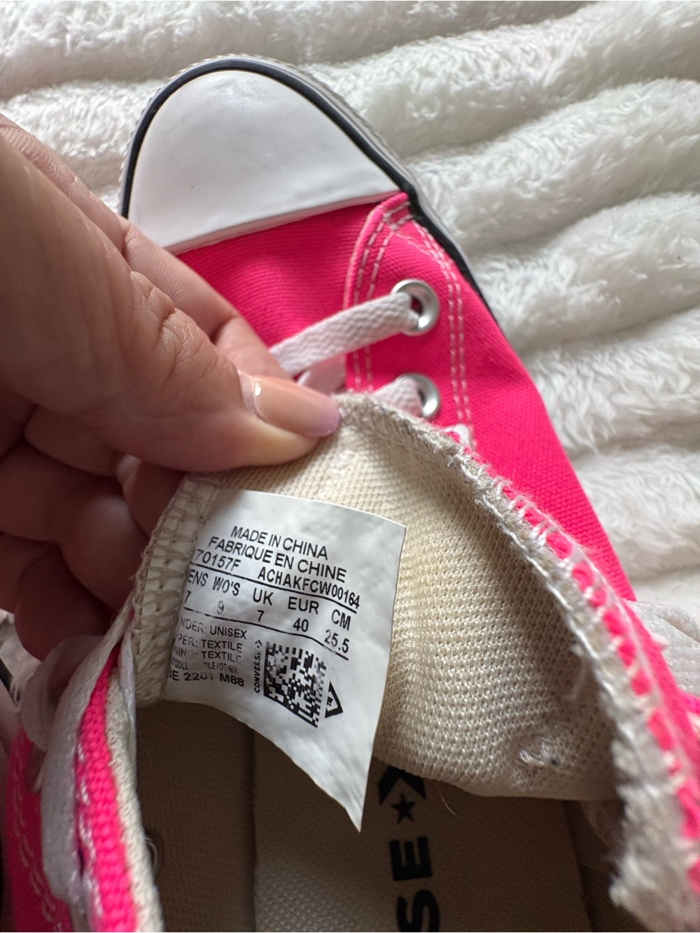 Converse Chuck Taylor All Star Low Top Neon Pink Canvas Sneakers - Picture 9 of 9